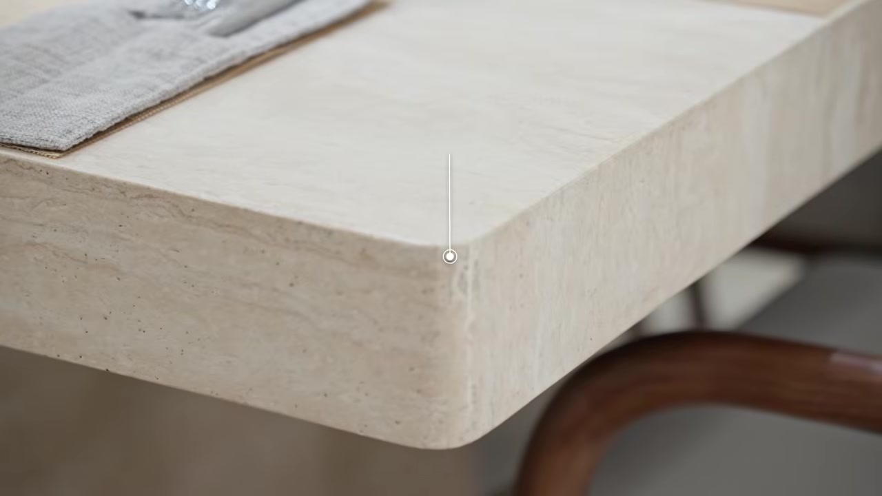 Деталь стола из травертина