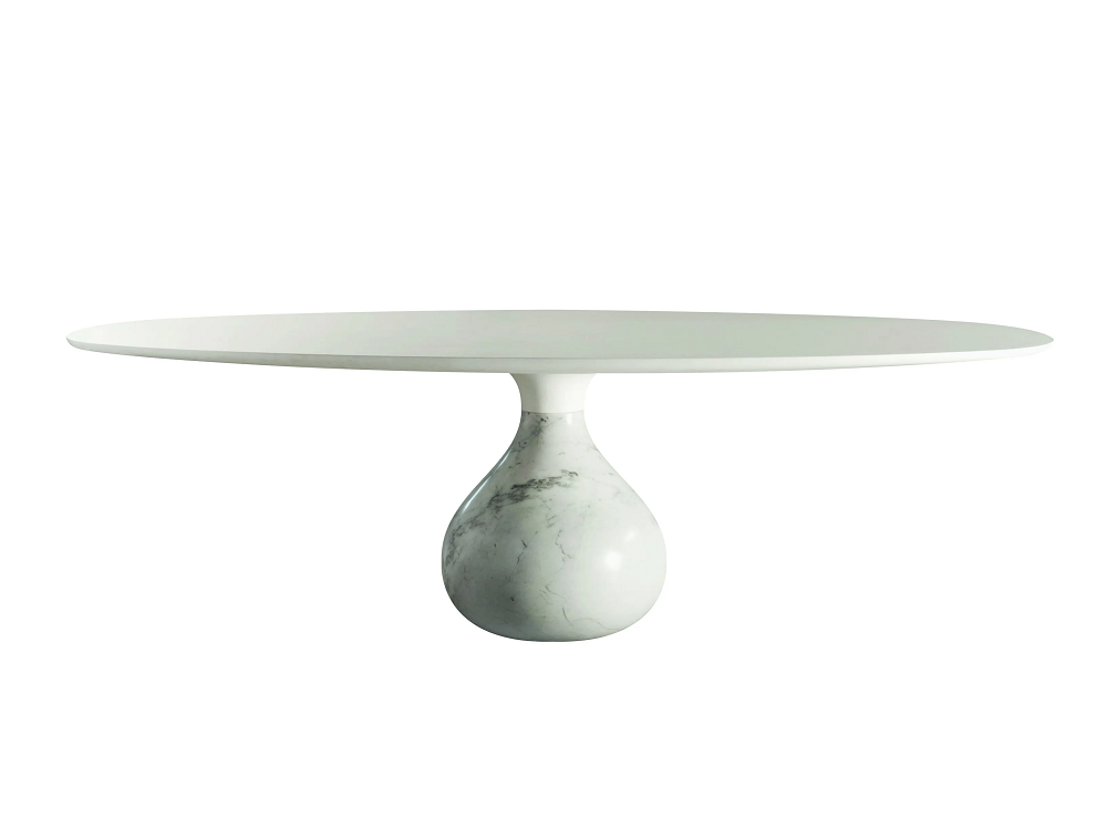Обеденный стол Roche Bobois Aqua в интерьере