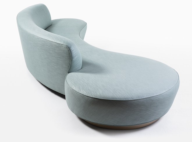 Диван VLADIMIR KAGAN Serpentine в интерьере