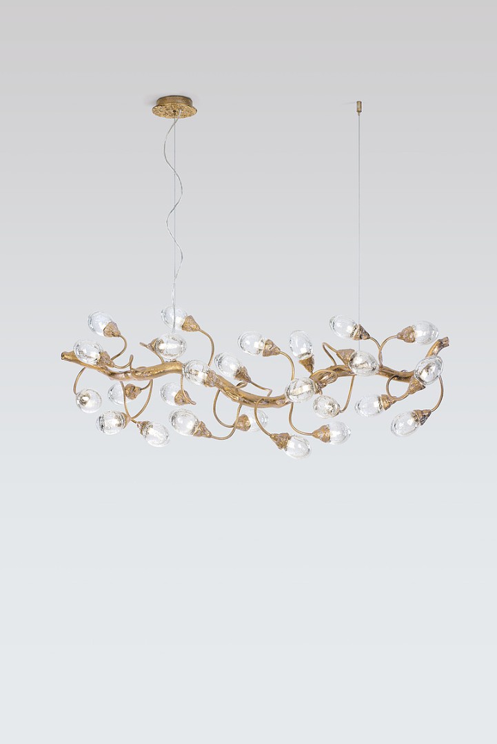 Подвесной светильник SERIP Lotus Horizontal Bloom в интерьере