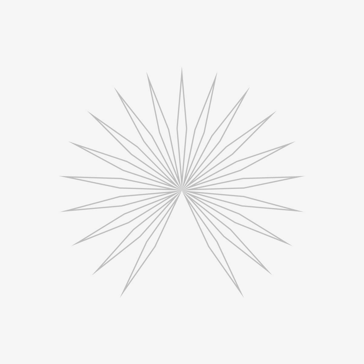 Угловой столик Arteriors Home Rudd Stool в интерьере