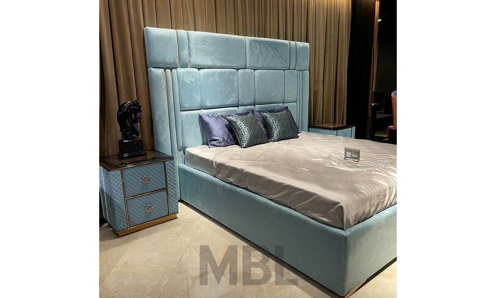 Кровать Fendi 2300