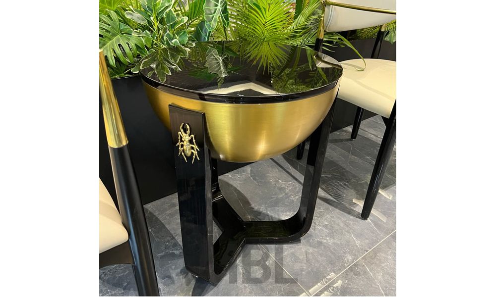 Угловой столик Boca Do Lobo 400х500