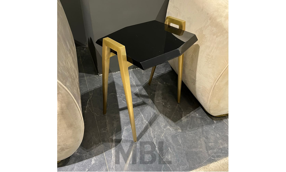 Угловой столик Boca Do Lobo 510х420х630