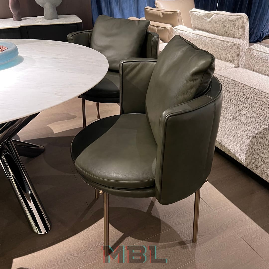 Обеденный стол Minotti 1380х760 в интерьере