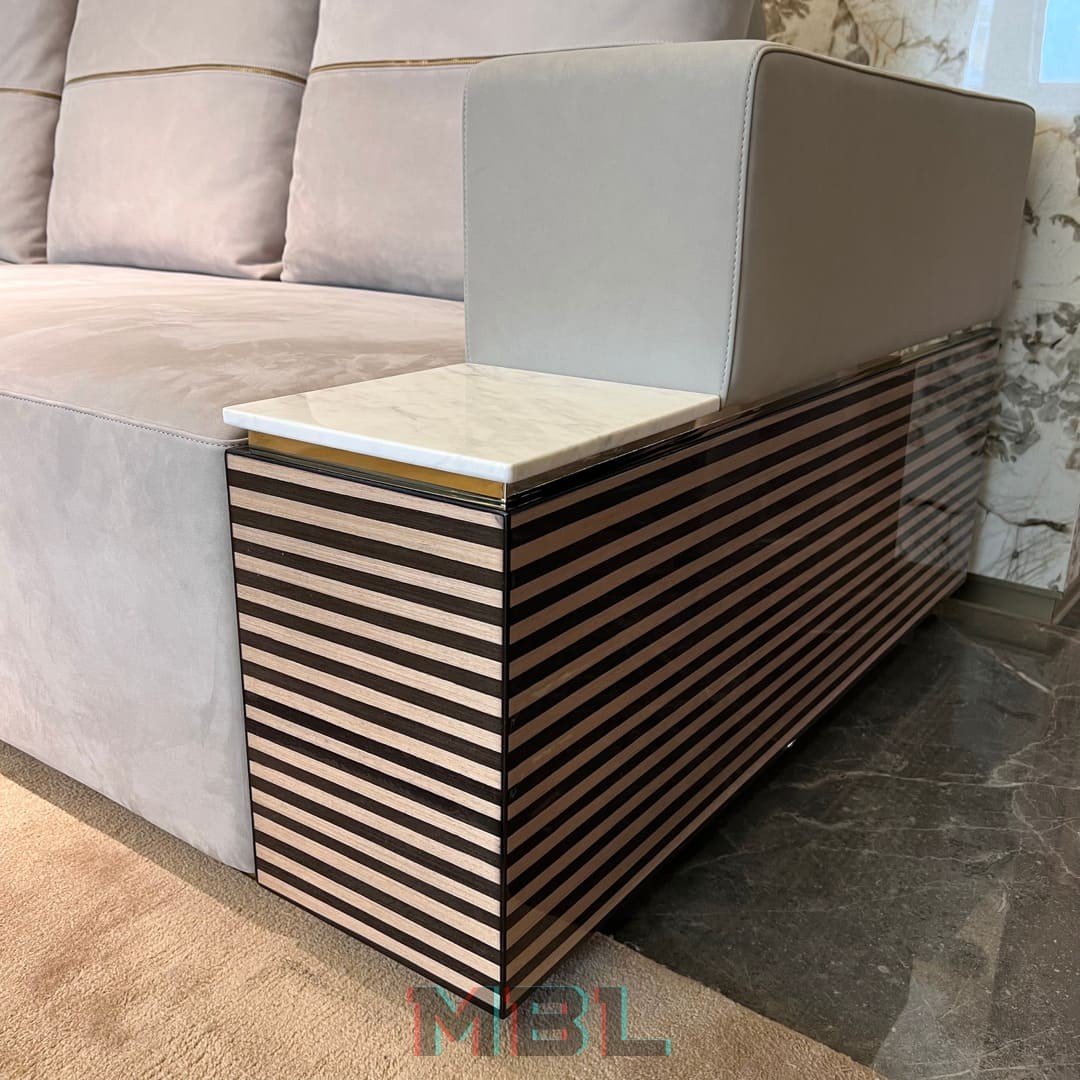 Диван Fendi, серый в интерьере