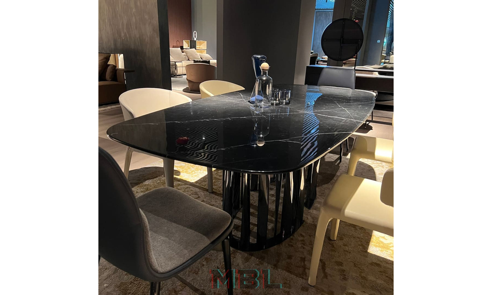 Обеденный стол Minotti, натуральный мрамор