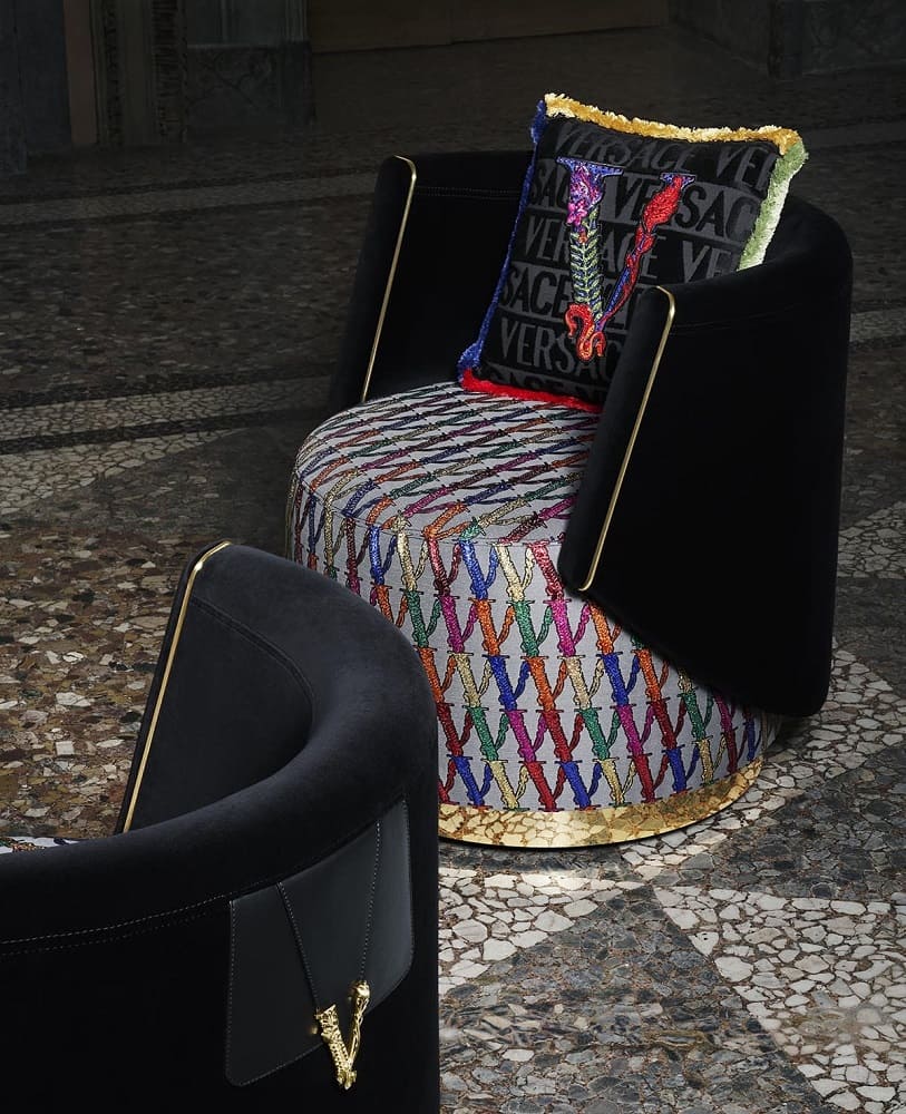 Кресло Versace Virtus в интерьере