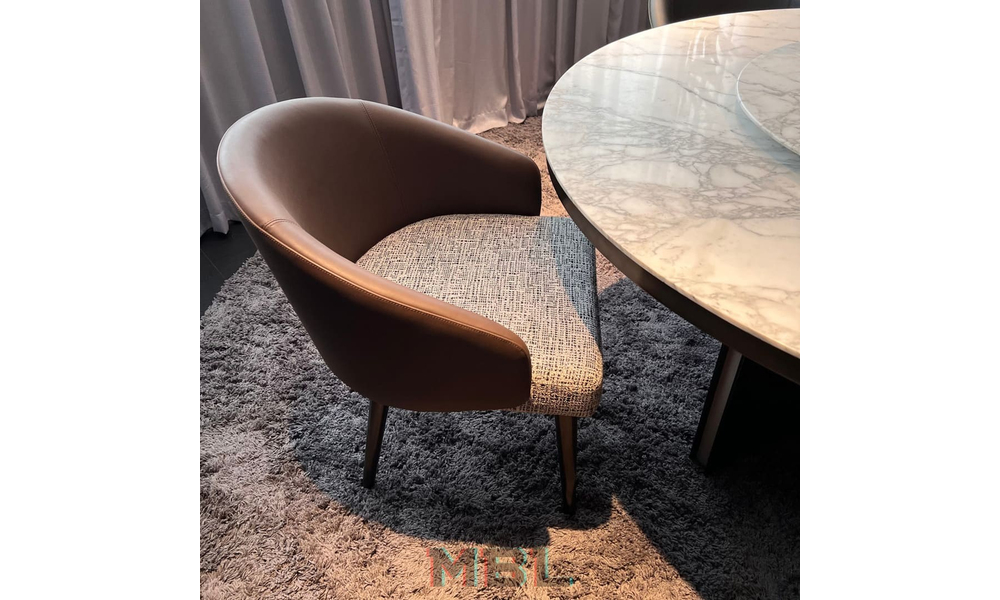 Стул Minotti, коричневый