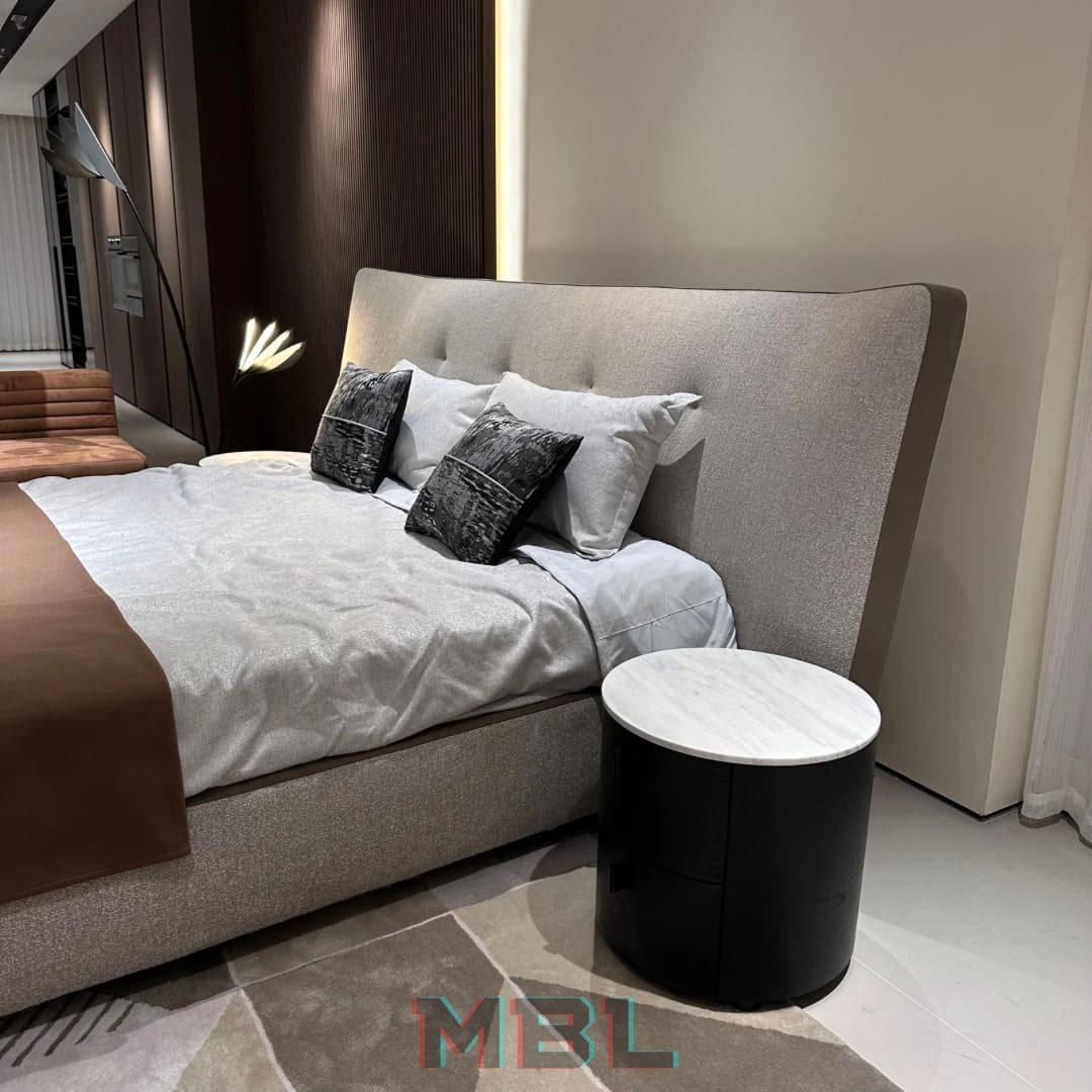 Кровать Poliform 2550х240х1000 в интерьере