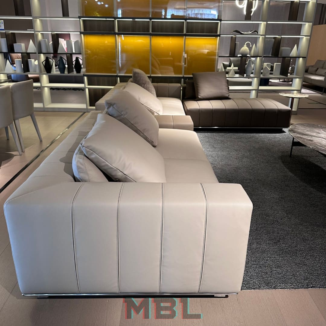 Диван Minotti, кожа, серый в интерьере