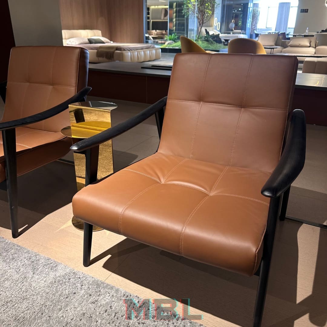 Кресло Minotti 820х930х760, кожа в интерьере