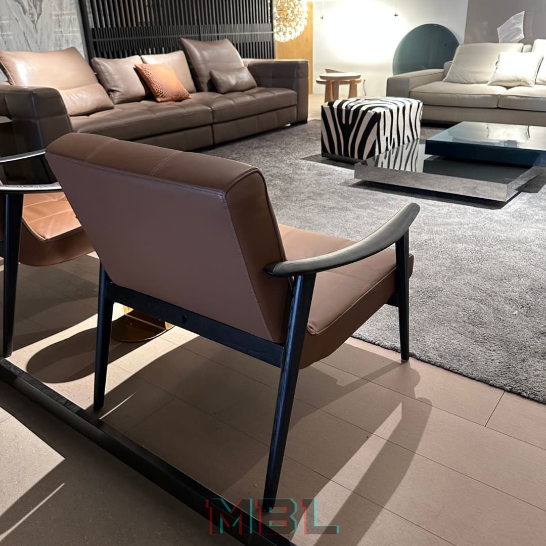 Кресло Minotti 820х930х760, кожа в интерьере