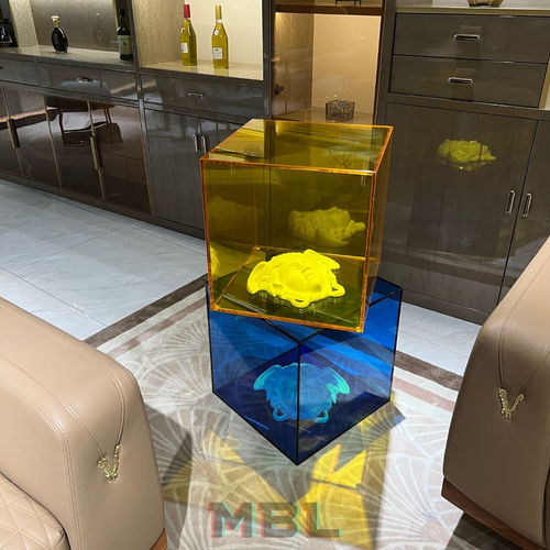 Угловой столик Versace 450х450х470