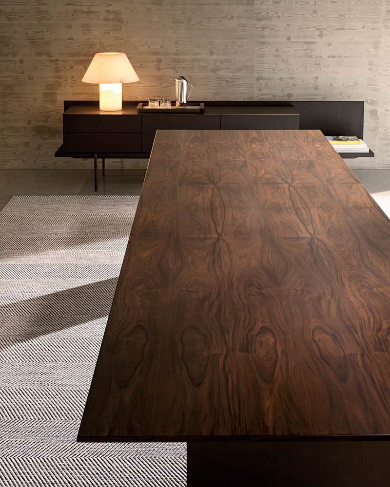 Обеденный стол Minotti Linha Fina в интерьере