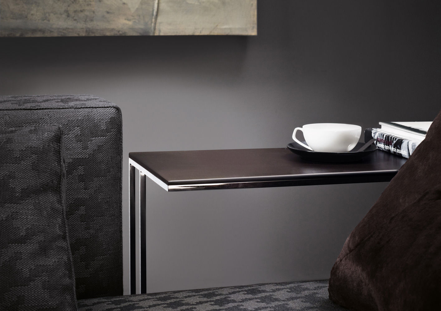 Угловой столик Minotti Leger в интерьере