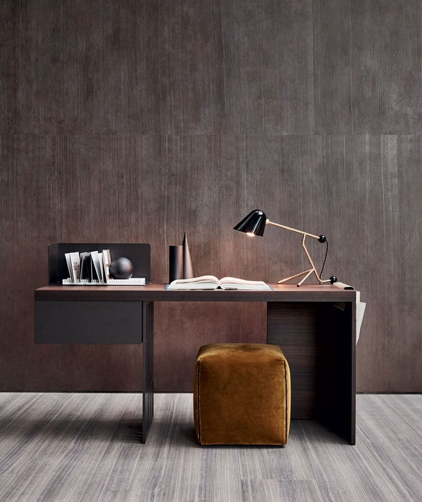 Письменный стол Molteni Scriba в интерьере