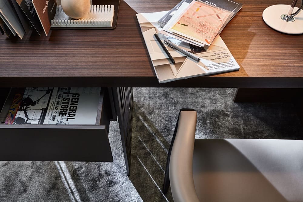 Письменный стол Molteni Scriba в интерьере