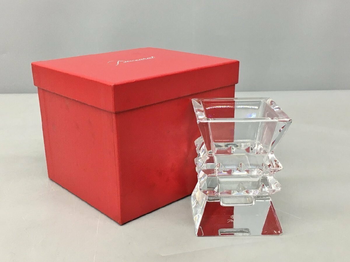 Ваза Baccarat Colombine в интерьере