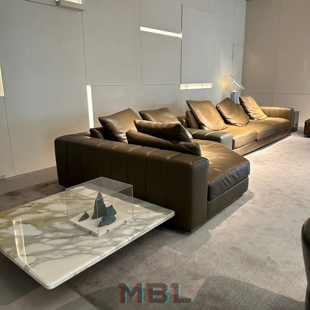 Диван Minotti, зеленый в интерьере