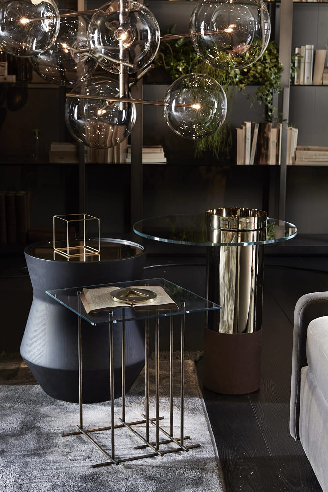 Угловой столик Gallotti&Radice Haumeu в интерьере